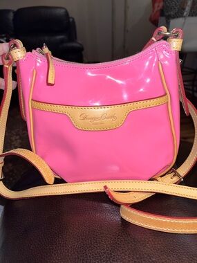 Sold BB EUC Dooney&Bourke Patent Leather Crossbody